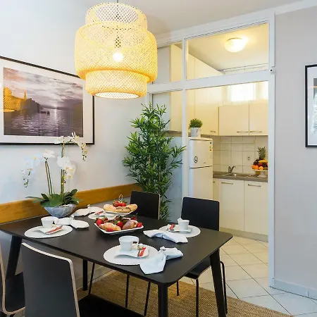 New Center Design Apartment